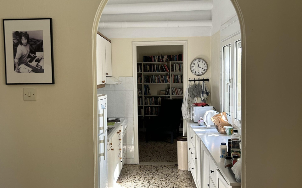 Köket och biblioteket